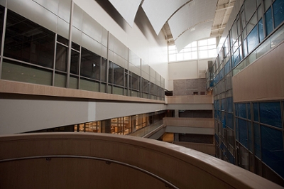A picture of Academic Health Sciences Building's D-Wing showcasing its daylighting
